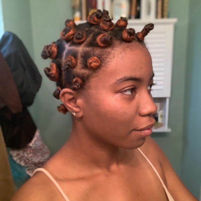 Blonde bantu Knots