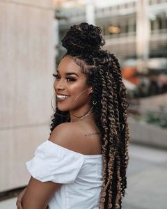 Senegalese Twists with Curly Ends