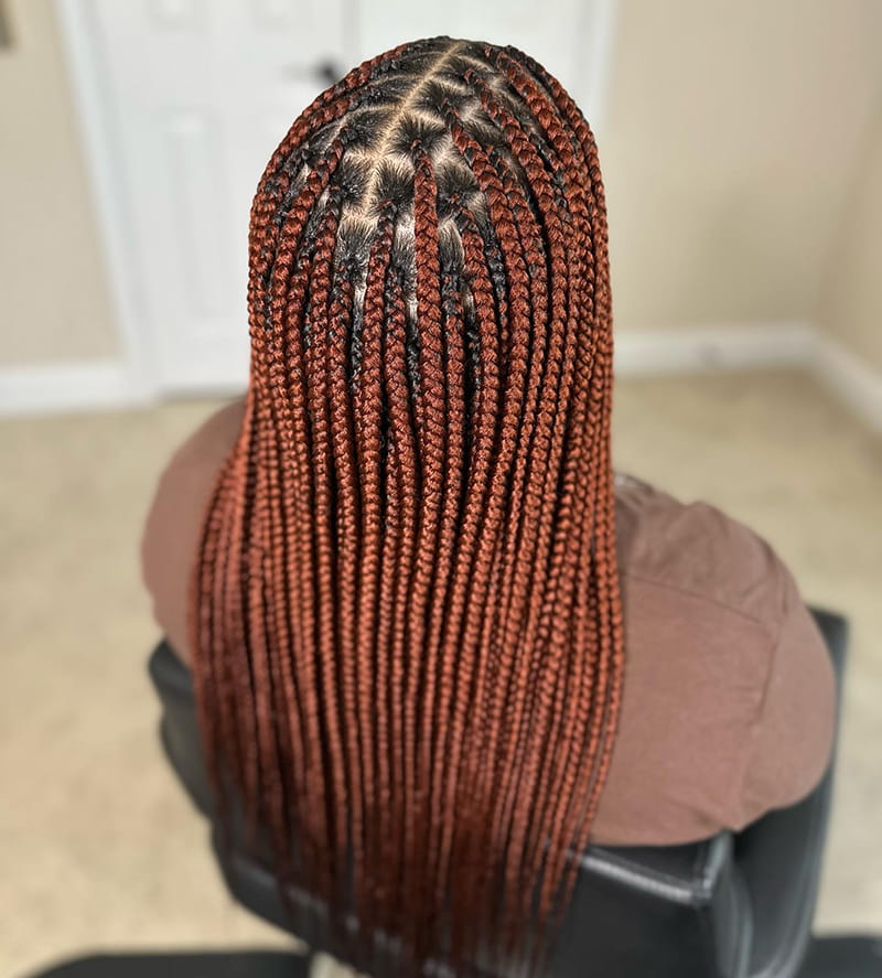 Colorful Braids Without Knots
