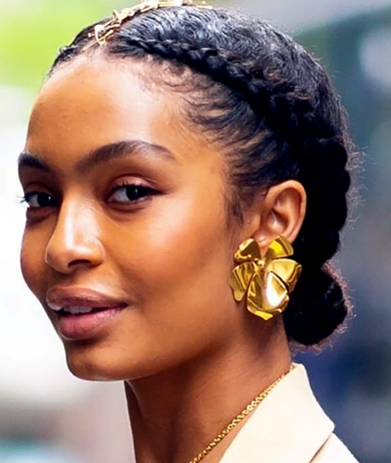 Two Cornrows Braids with Central Braid